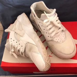 Nike white huarache